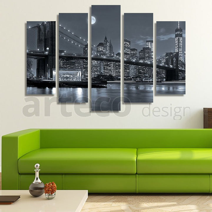 Brooklyn Bridge black and white