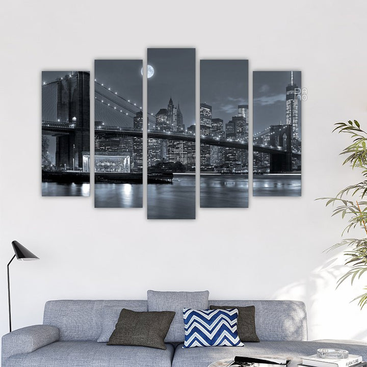Brooklyn Bridge black and white