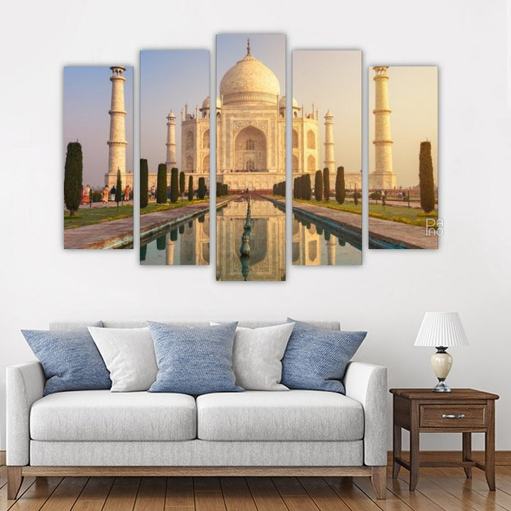Taj Mahal at sunset