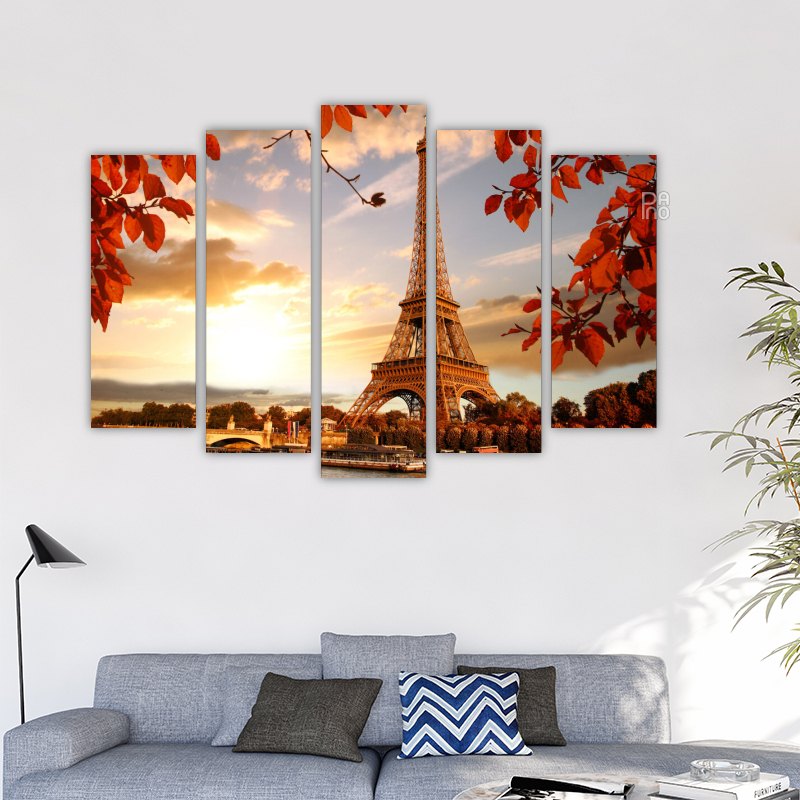 Eiffel Tower in autumn
