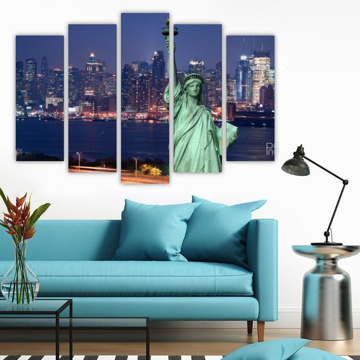 Statue of Liberty night view