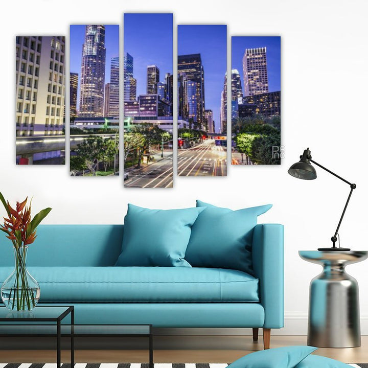Los Angeles centar panorama s visokim neboderima i pogledom na grad kroz zalazak sunca - zidna dekoracija na tvrdoj podlozi