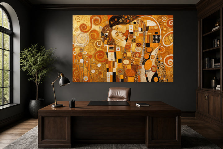 Klimt's embrace – interior view 1