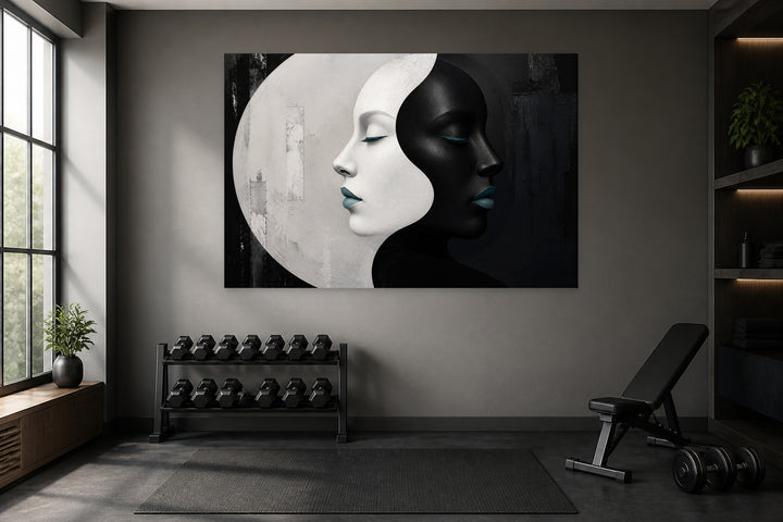 Black and white eighth – interior view 1