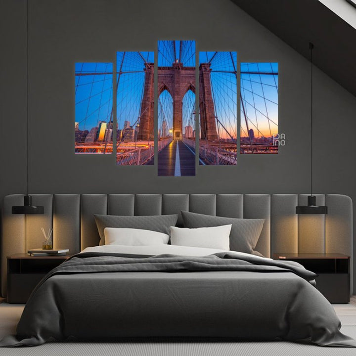 Brooklyn most s Manhattanom u pozadini iznad rijeke - zidna ukrasna ploča na tvrdoj podlozi