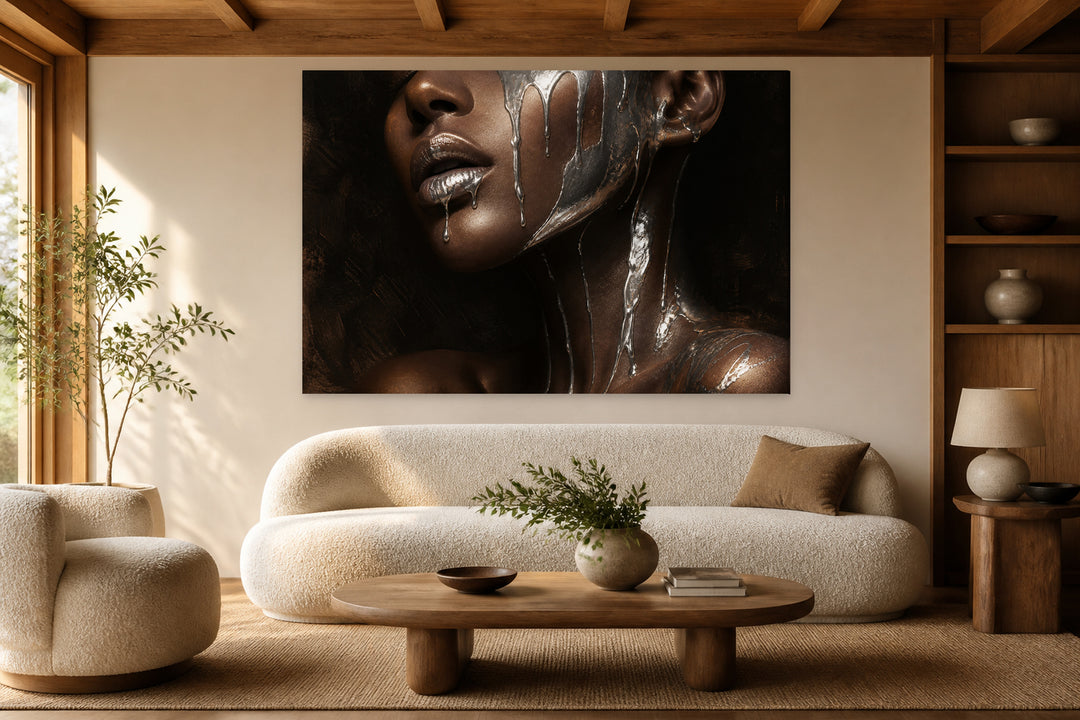 Silver Woman – interior view 1