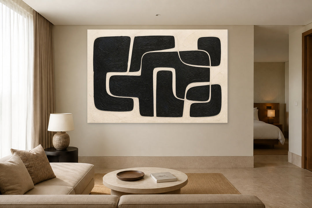 Black labyrinth and cream – interior view 3