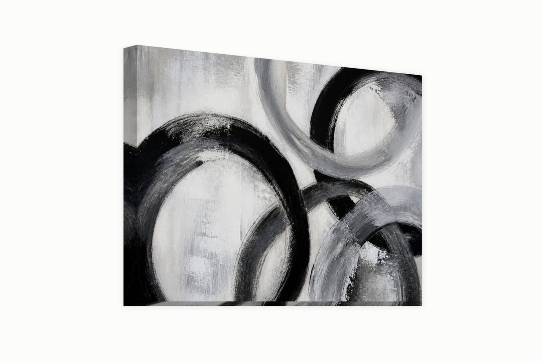 Black and gray circles – front view