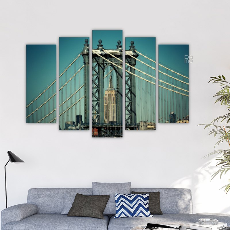 Manhattan Bridge close-up in New York