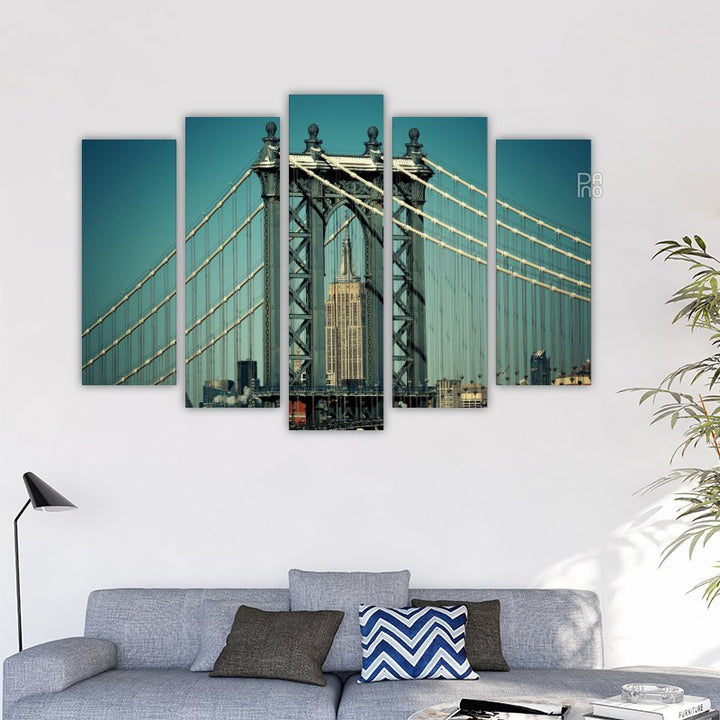 Manhattan Bridge close-up in New York