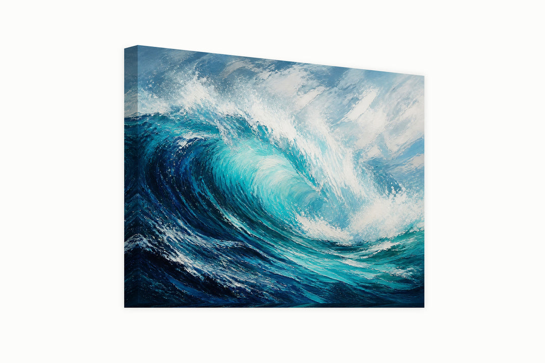 Great wave at sea – front view