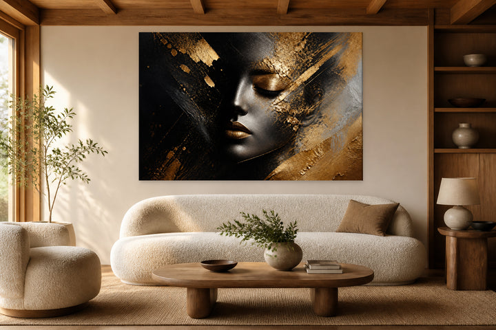 Gold splinters – interior view 1