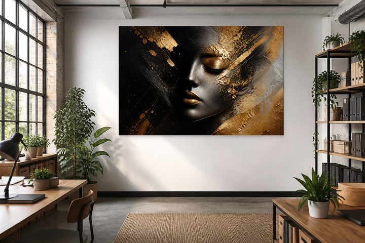 Gold splinters – interior view 3