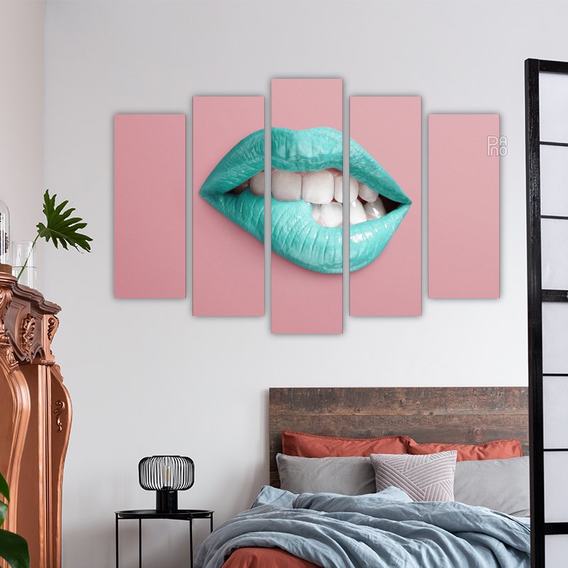 Turquoise lips