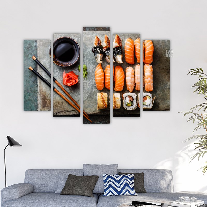 Sushi stílusos tányéron élénk pasztell árnyalatokkal és elegáns elrendezéssel – falidísz kemény alapra