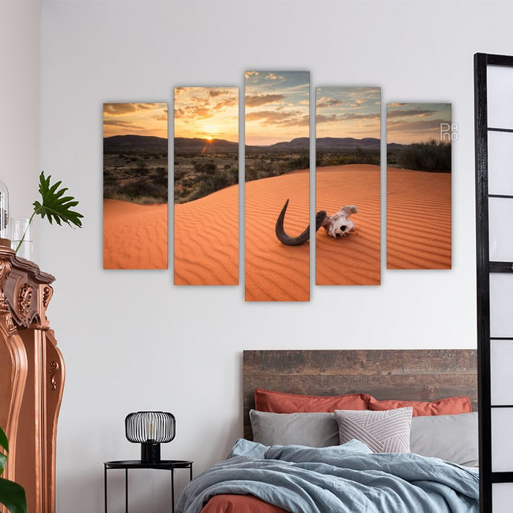 Panoramablick auf die Kalahari-Landschaft in Südafrika