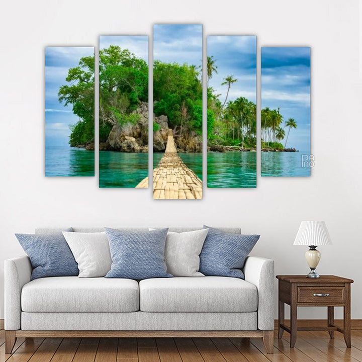 Path to a palm island