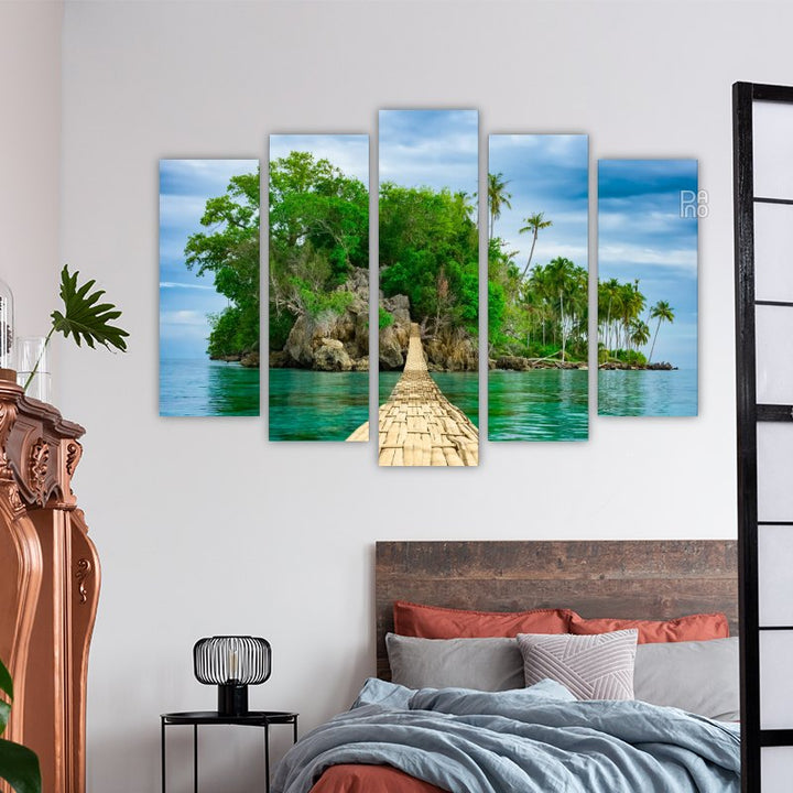 Path to a palm island