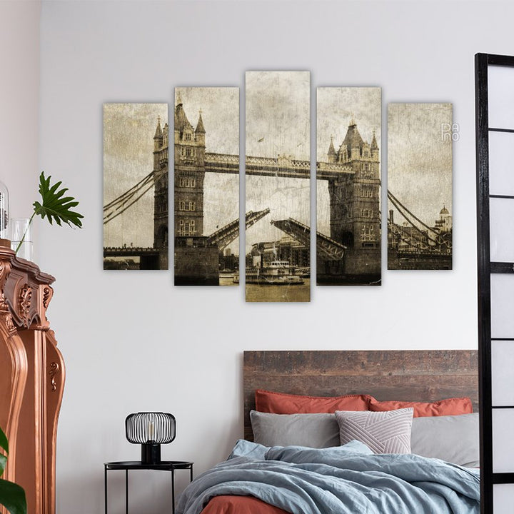 Vintage bridge