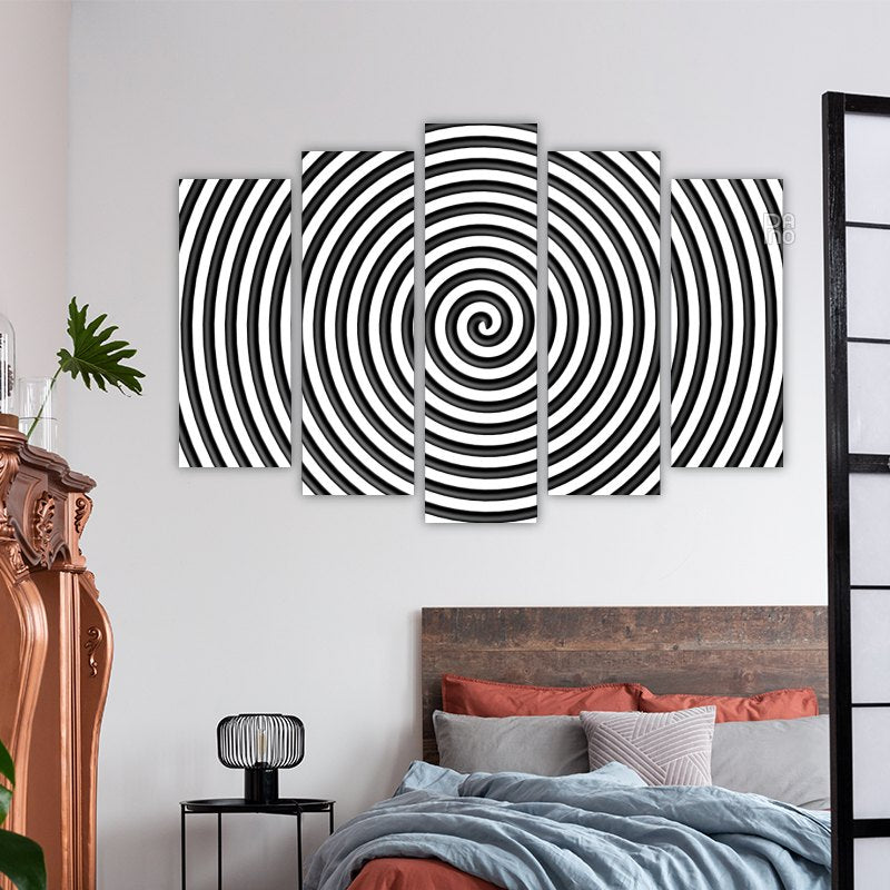Black and white hypnotic circle