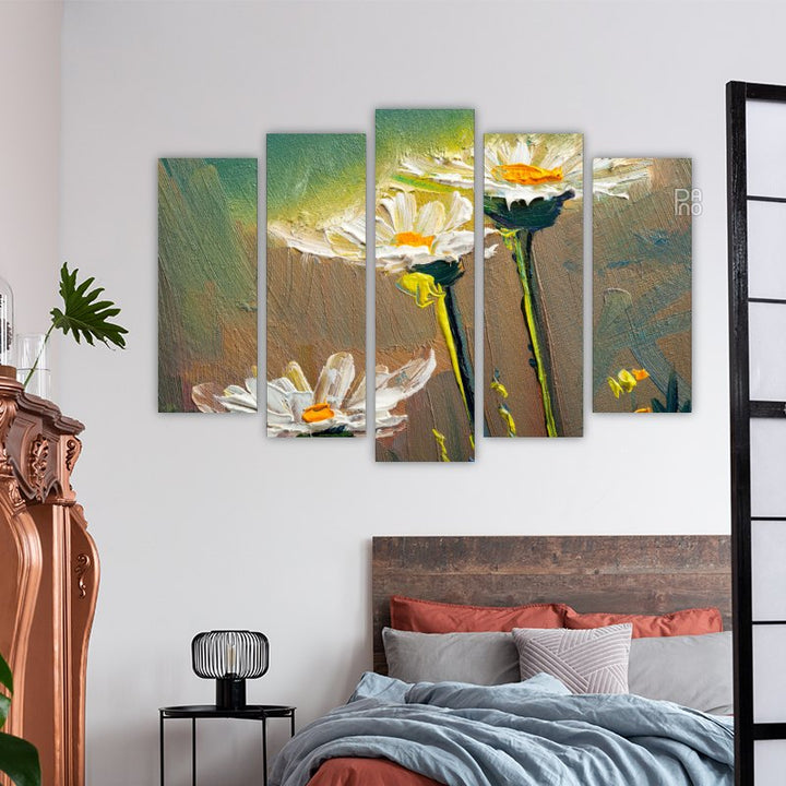 Oil painting with daisies