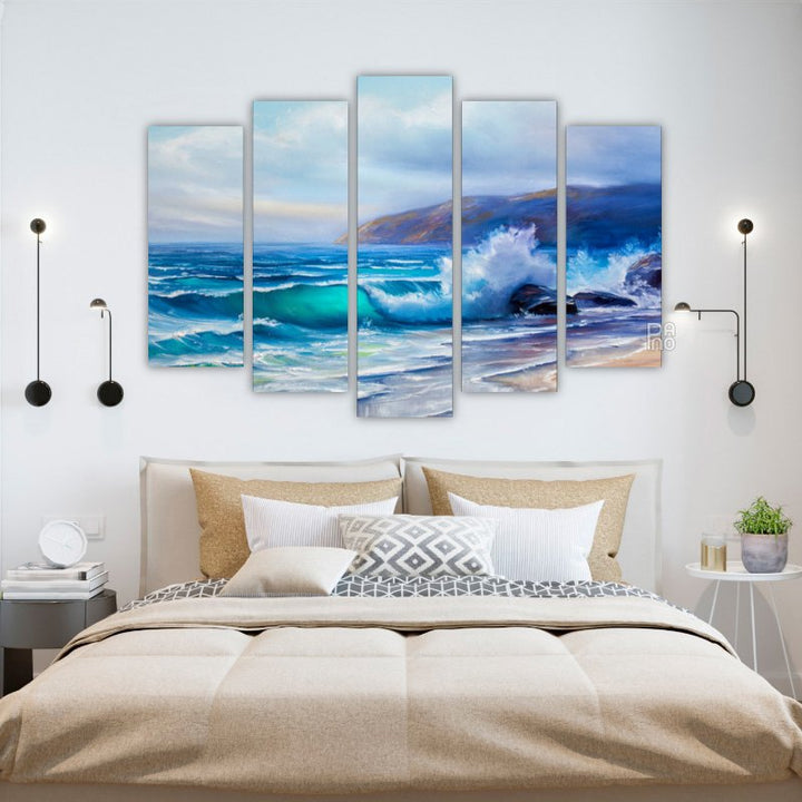 Crashing wave
