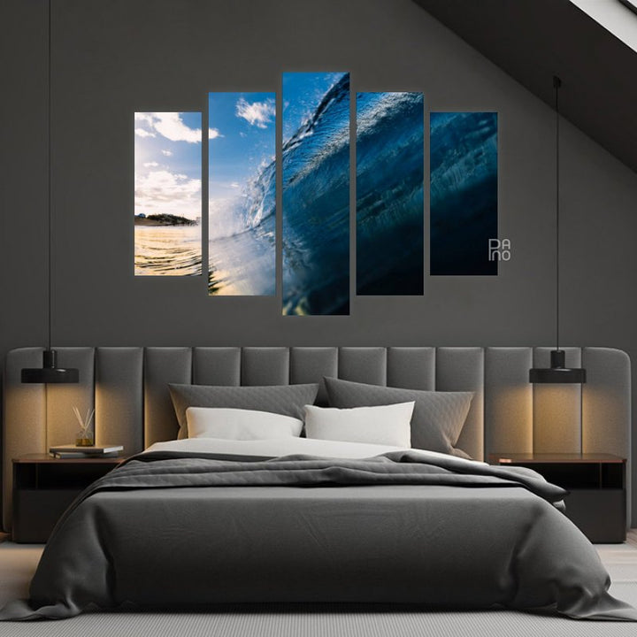 Wave in the ocean