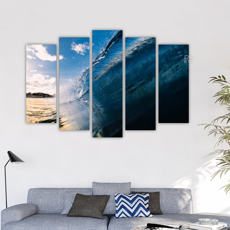 Wave in the ocean