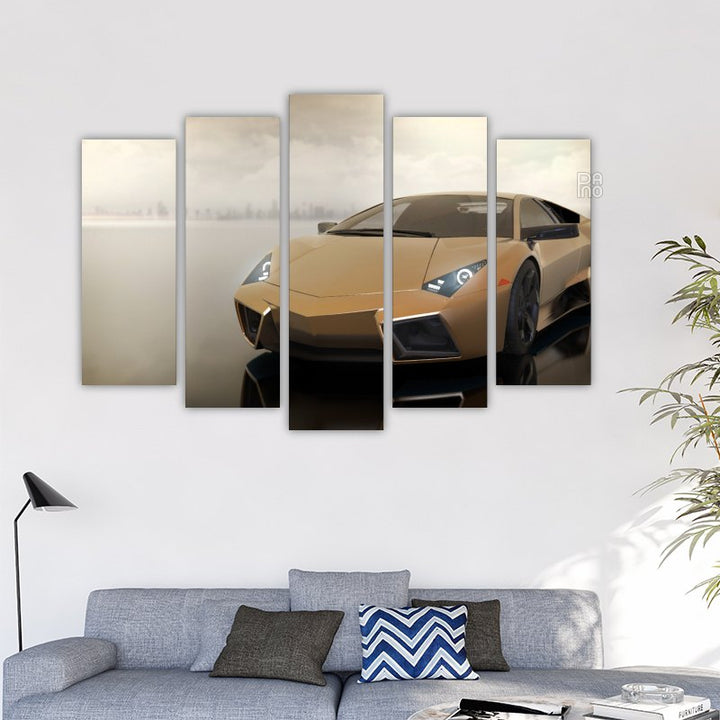 Luxusauto in Goldfarbe