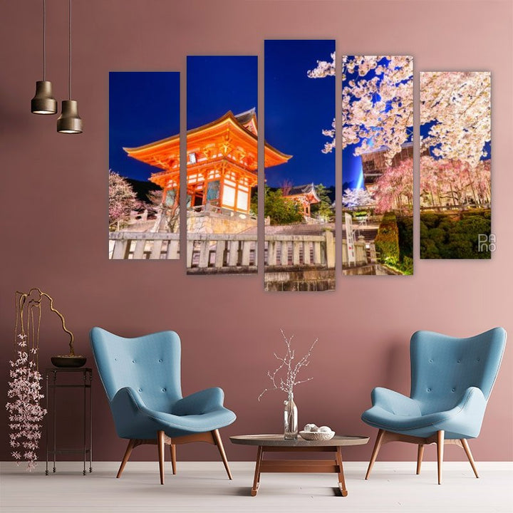 Spring Night in Kyoto