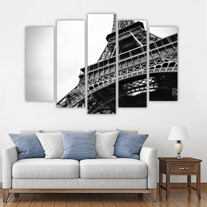 Eiffel Tower, black and white 2