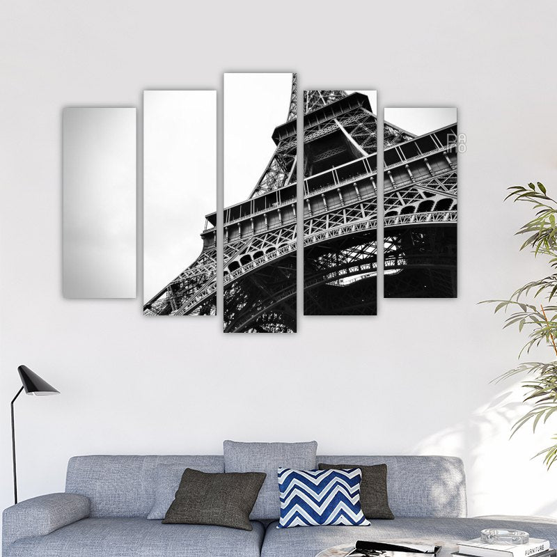 Eiffel Tower, black and white 2